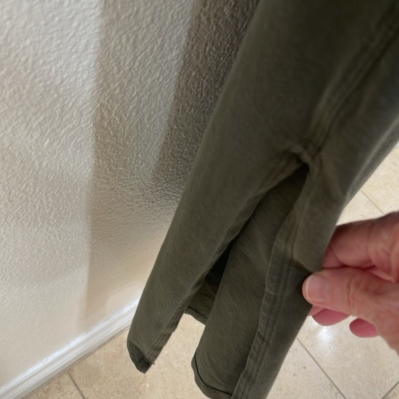 Lululemon Olive Green Sleeveless Dress—BEAUTIFUL!!  Wonderful Fabric—Excl. Cond! - Picture 7 of 7